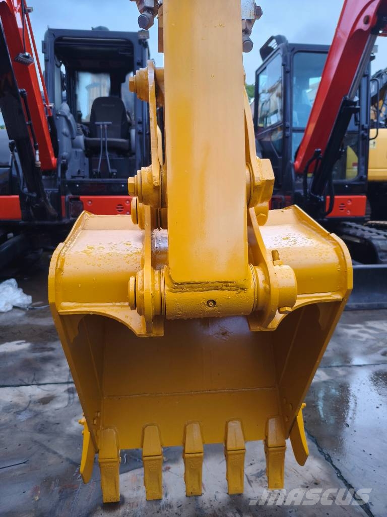 Komatsu PC 56 Mini bageri <7t