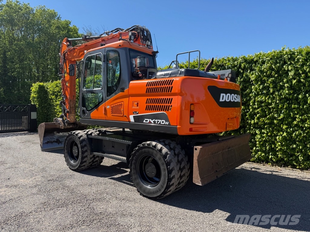 Doosan DX 170 W Wielgraafmachines