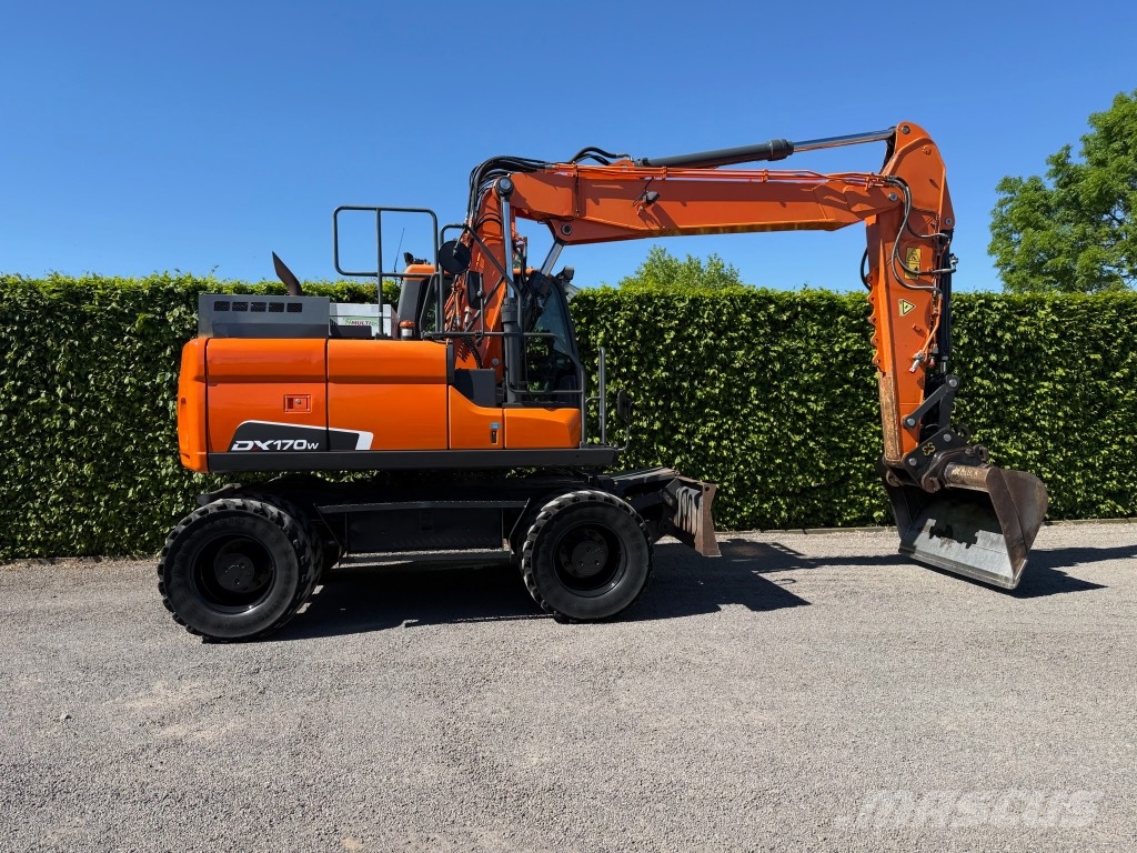 Doosan DX 170 W Wielgraafmachines