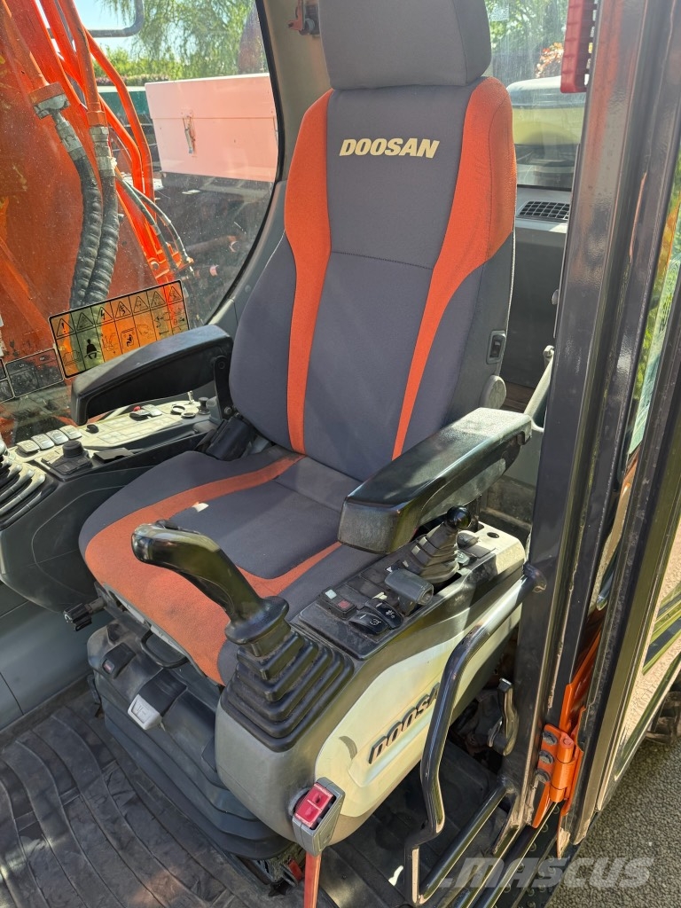 Doosan DX 170 W Wielgraafmachines