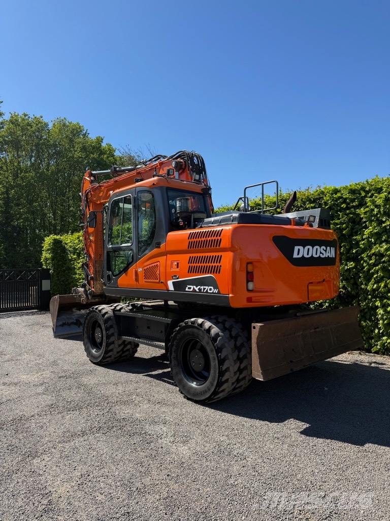 Doosan DX 170 W Wielgraafmachines