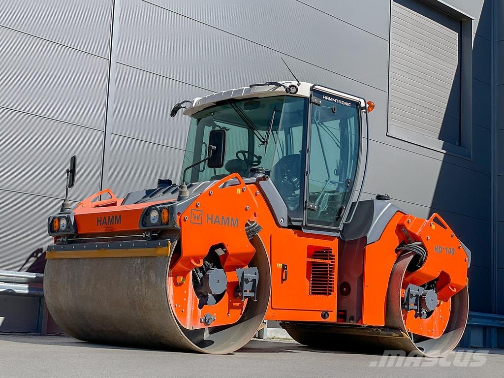 Hamm HD 140 VV مداحل ثنائية الاسطوانة