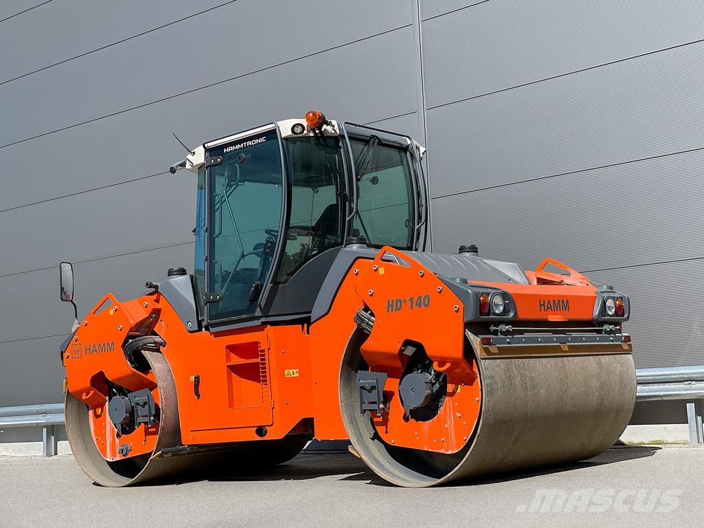 Hamm HD 140 VV مداحل ثنائية الاسطوانة