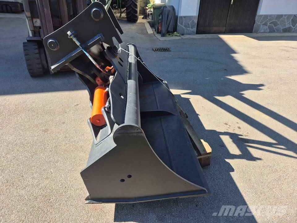 GRS TILT BUCKET FOR 13 to 16T EXCAVATOR Skovle