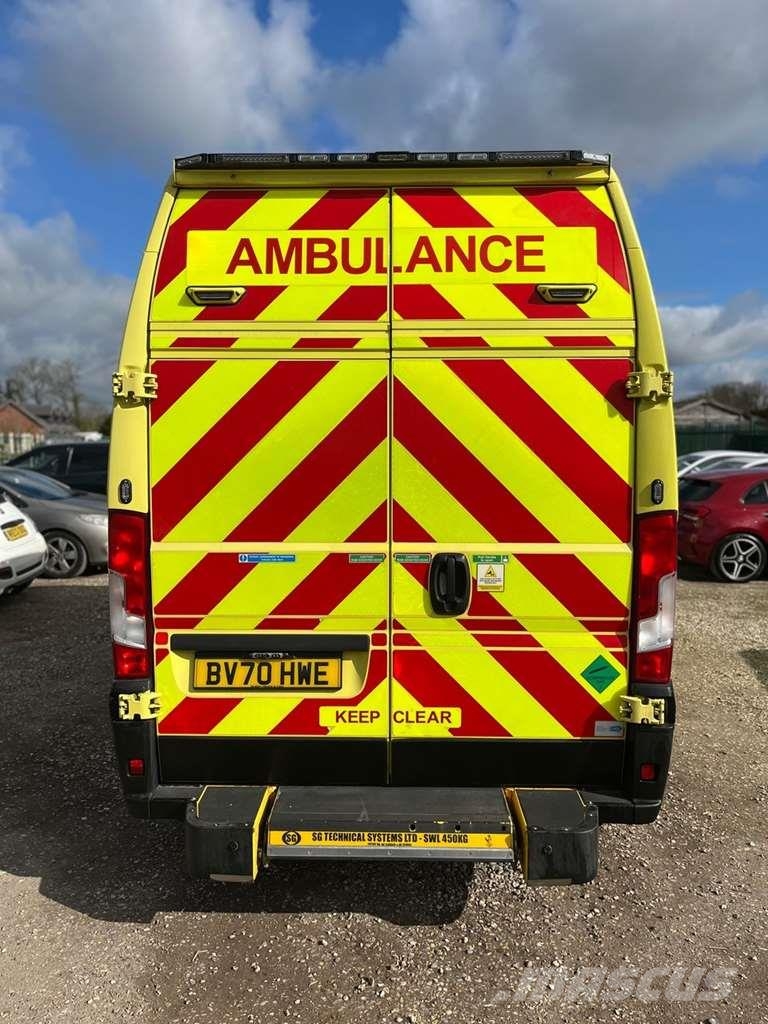Fiat Ducato A&E Fiat Ducato A&E Ambulance with Stryker Ambulanssit