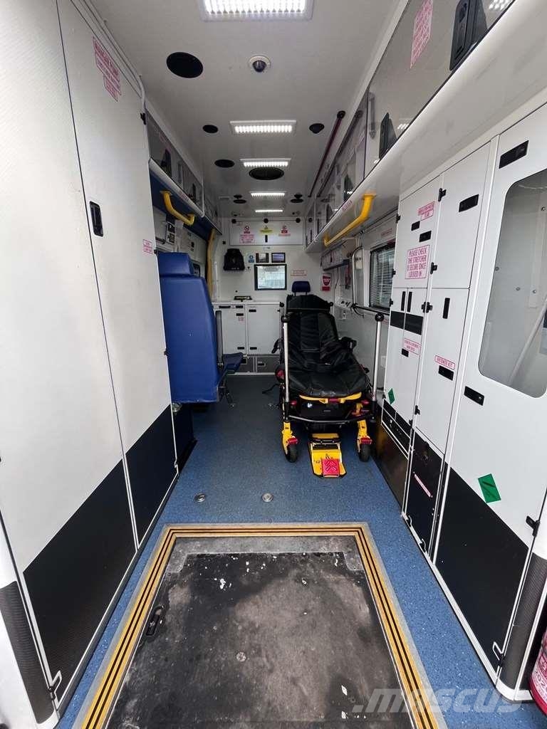 Fiat Ducato A&E Fiat Ducato A&E Ambulance with Stryker Ambulanssit