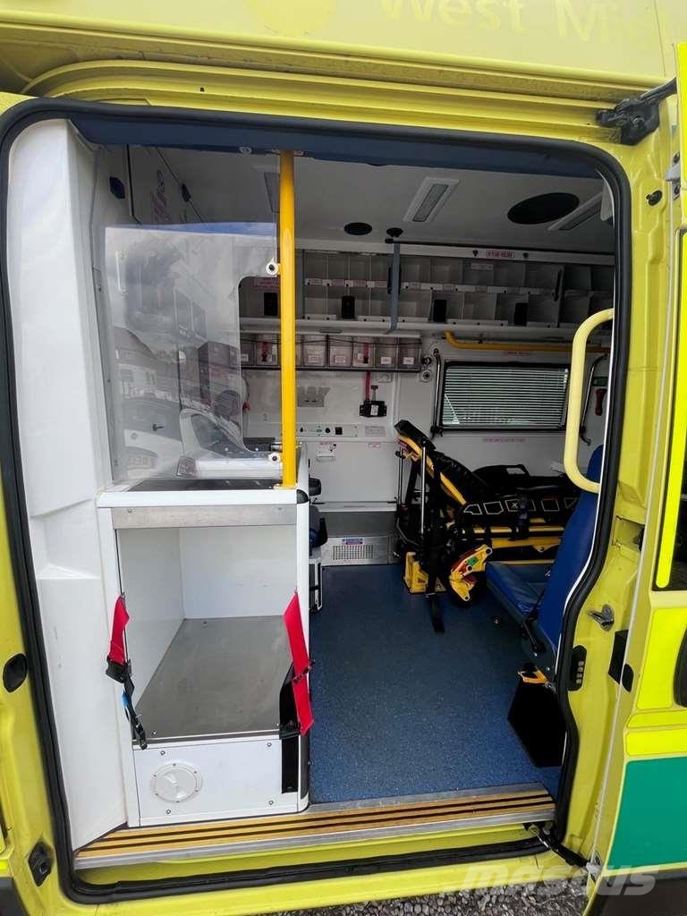 Fiat Ducato A&E Fiat Ducato A&E Ambulance with Stryker Ambulanssit