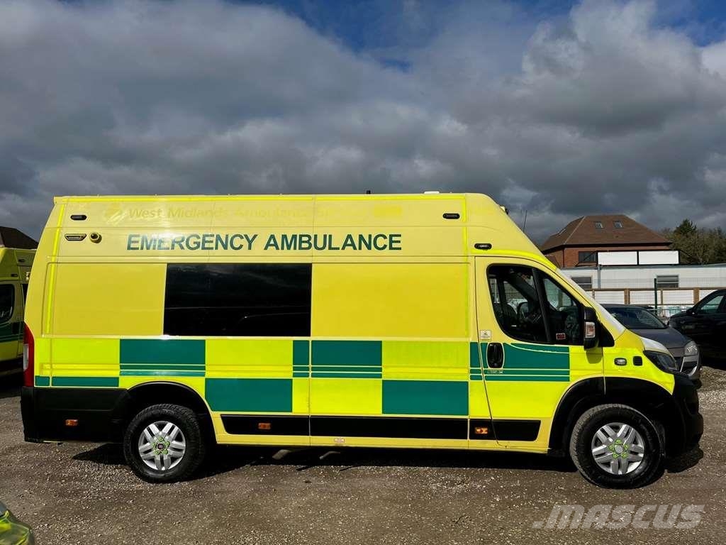 Fiat Ducato A&E Fiat Ducato A&E Ambulance with Stryker Ambulanssit