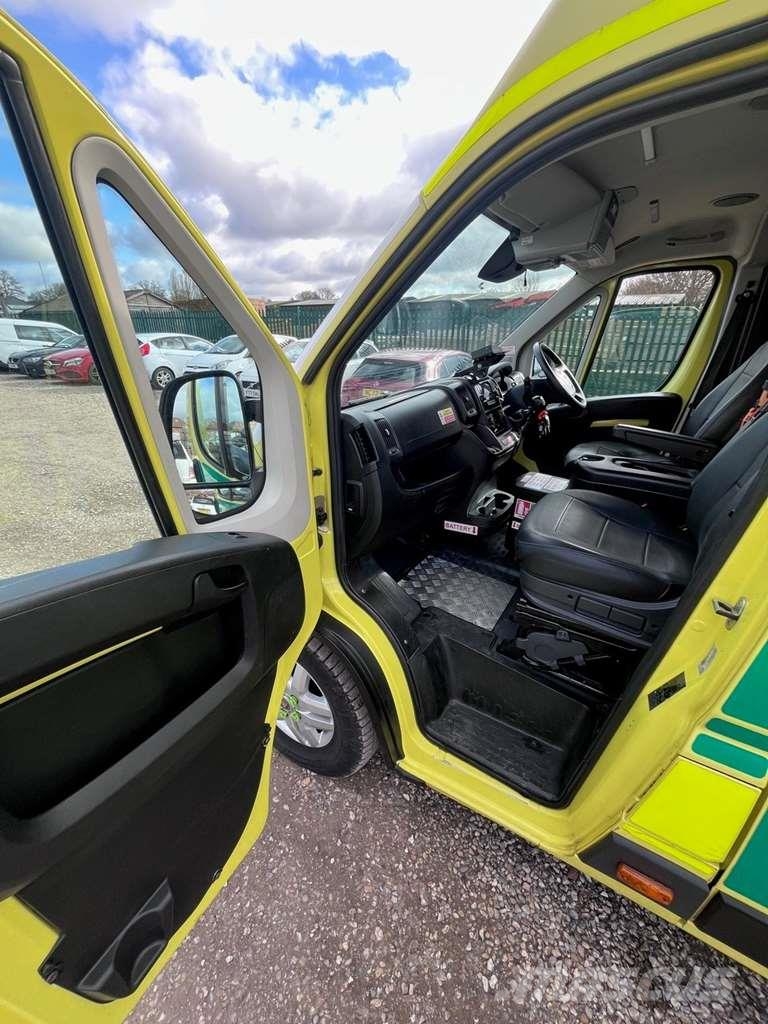 Fiat Ducato A&E Fiat Ducato A&E Ambulance with Stryker Ambulanssit