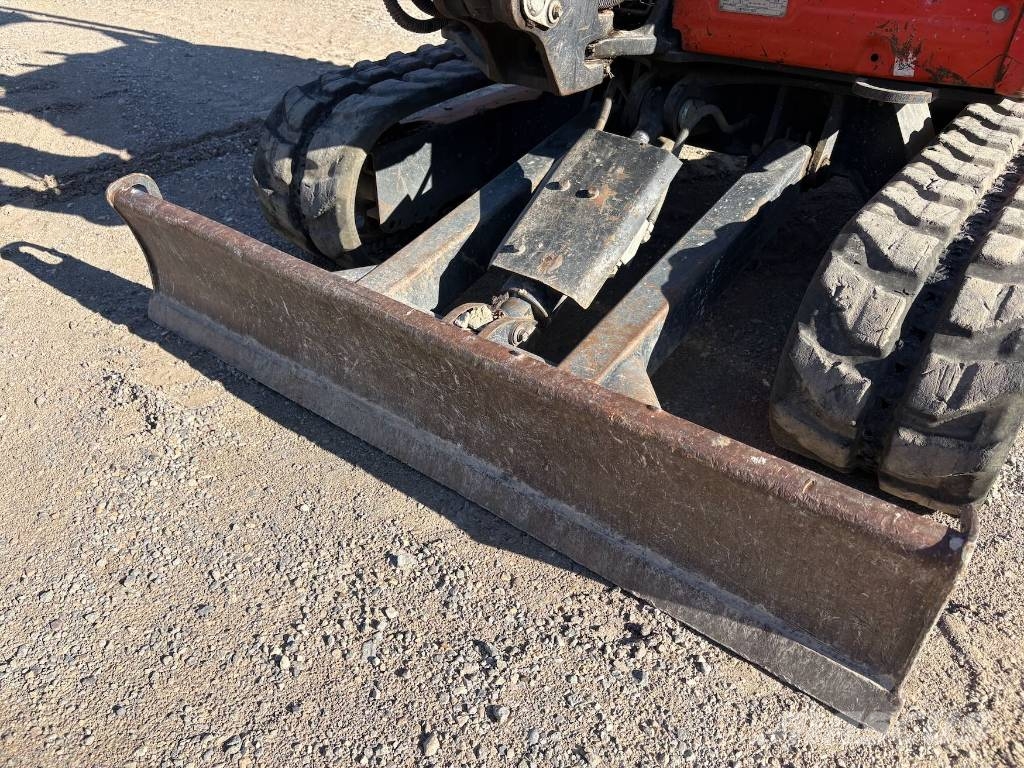 Kubota U 27-4 حفارات صغيرة أقل من 7 طن (حفارات صغيرة)