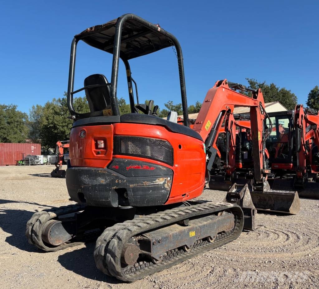 Kubota U 27-4 حفارات صغيرة أقل من 7 طن (حفارات صغيرة)