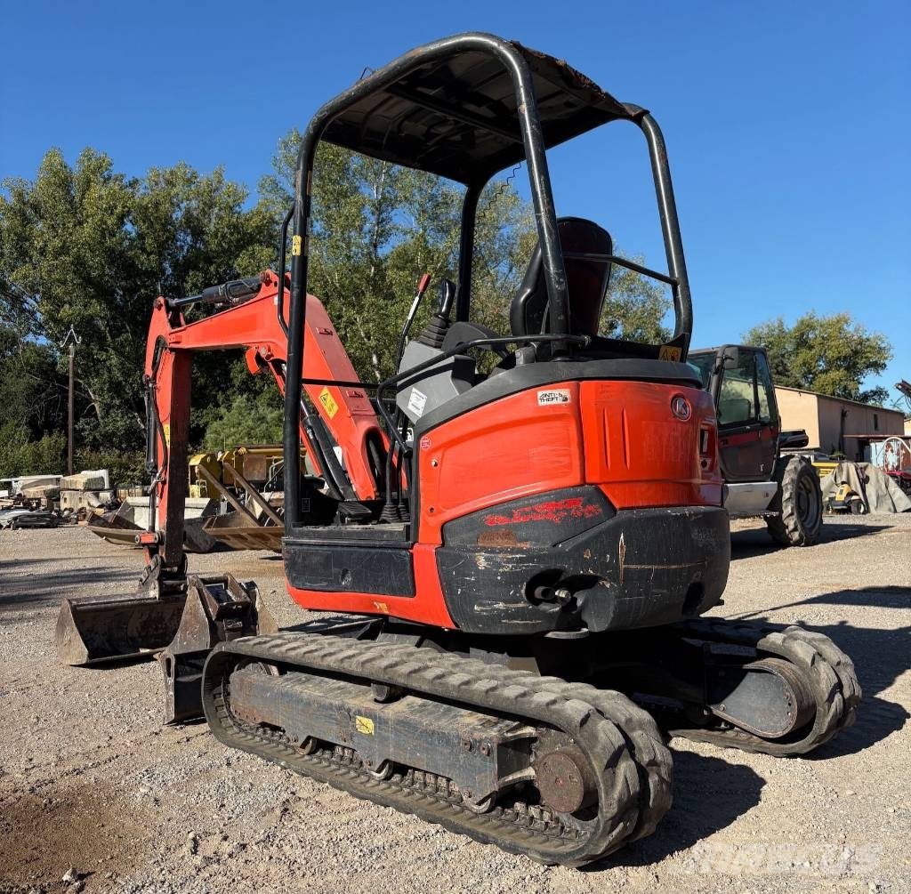 Kubota U 27-4 حفارات صغيرة أقل من 7 طن (حفارات صغيرة)