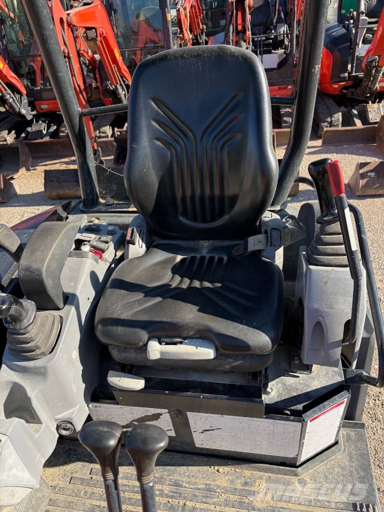 Kubota U 27-4 حفارات صغيرة أقل من 7 طن (حفارات صغيرة)