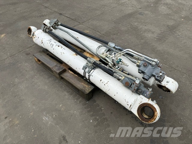 Liebherr R 944 C DEMOLITION HYDRAULIC CYLINDER COMPLET Hydraulics