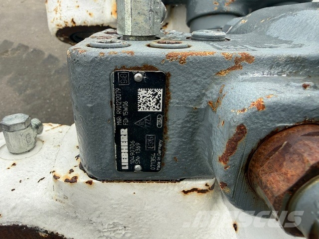 Liebherr R 944 C DEMOLITION HYDRAULIC CYLINDER COMPLET Hydraulics