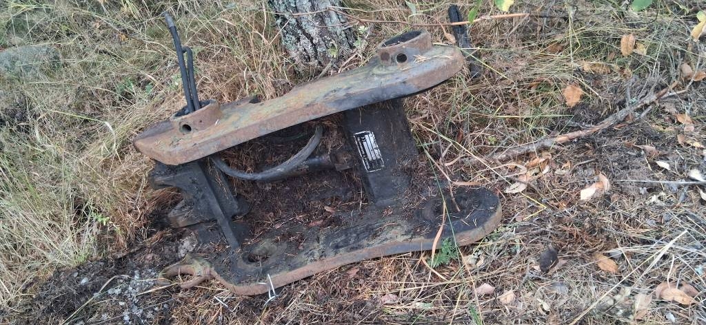 NTP 10 hydraulinen pikakiinnike Pikakytkimet