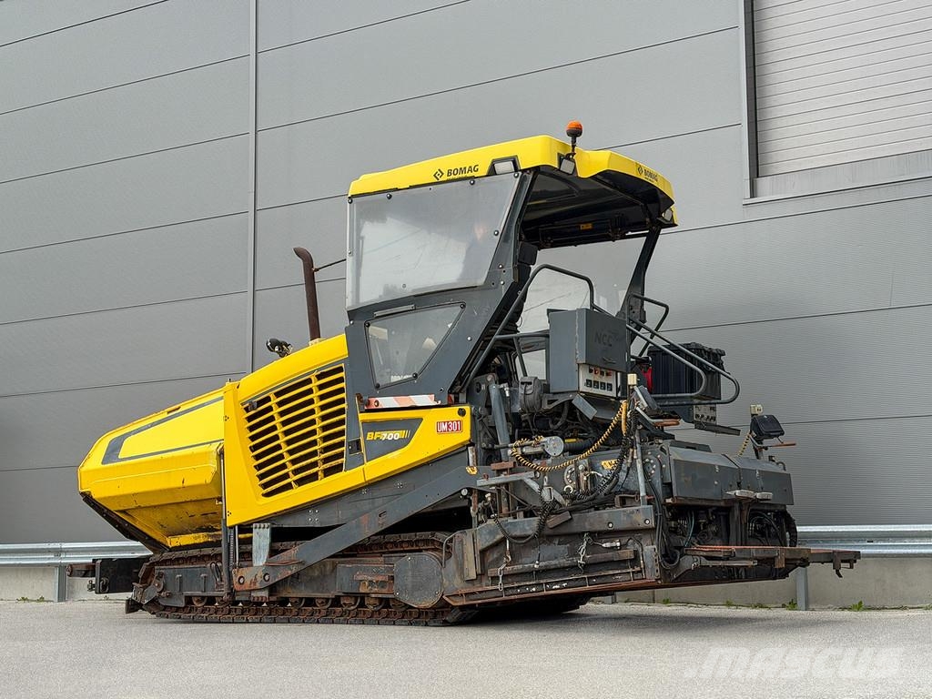 Bomag BF 700 C-2 Strassenfertiger
