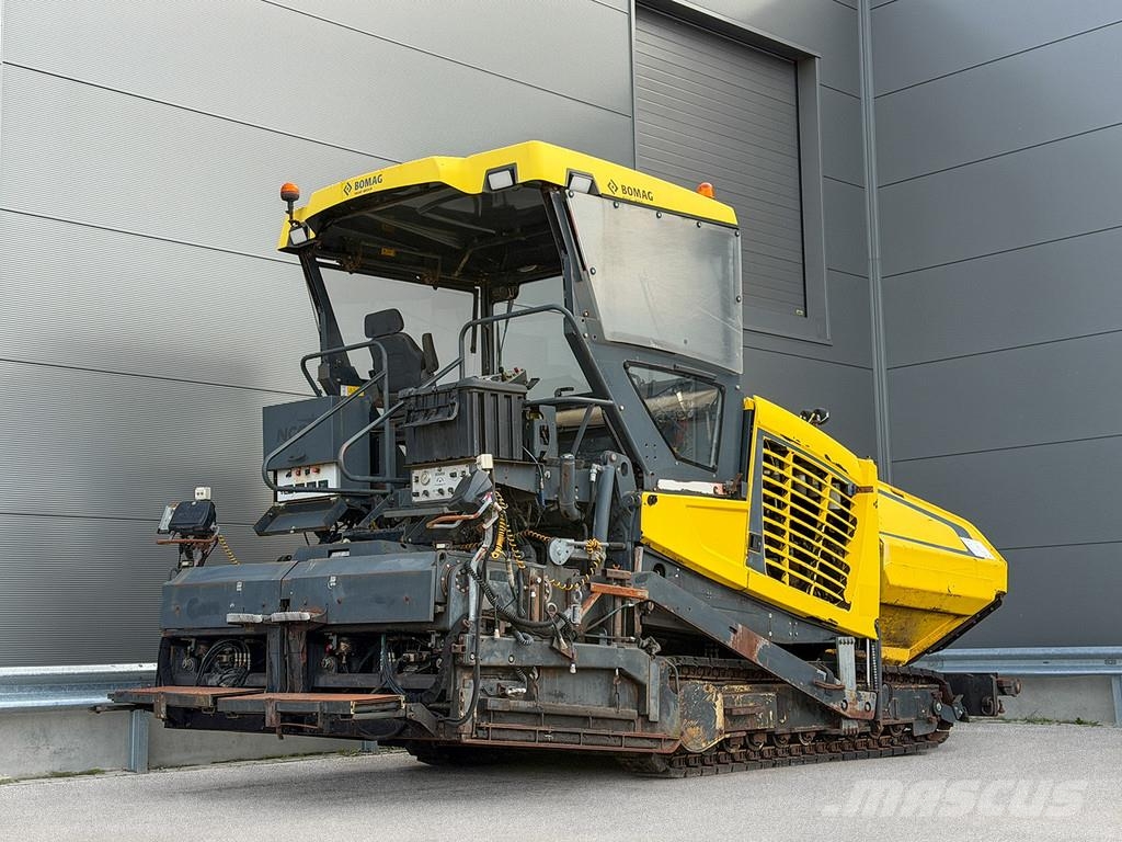 Bomag BF 700 C-2 Strassenfertiger
