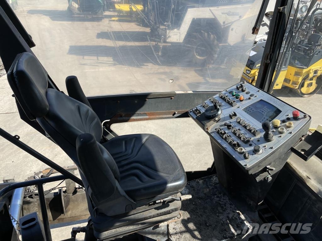 Bomag BF 700 C-2 Asfaltsläggningsmaskiner
