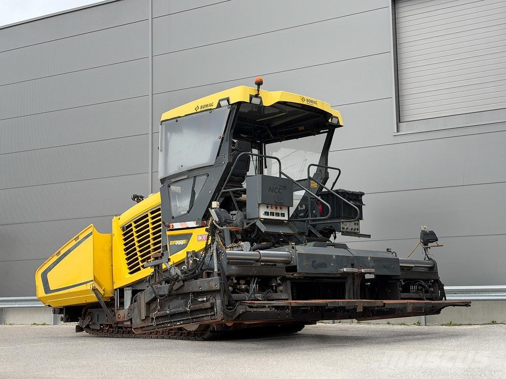 Bomag BF 700 C-2 Strassenfertiger
