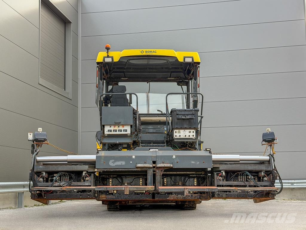 Bomag BF 700 C-2 Strassenfertiger