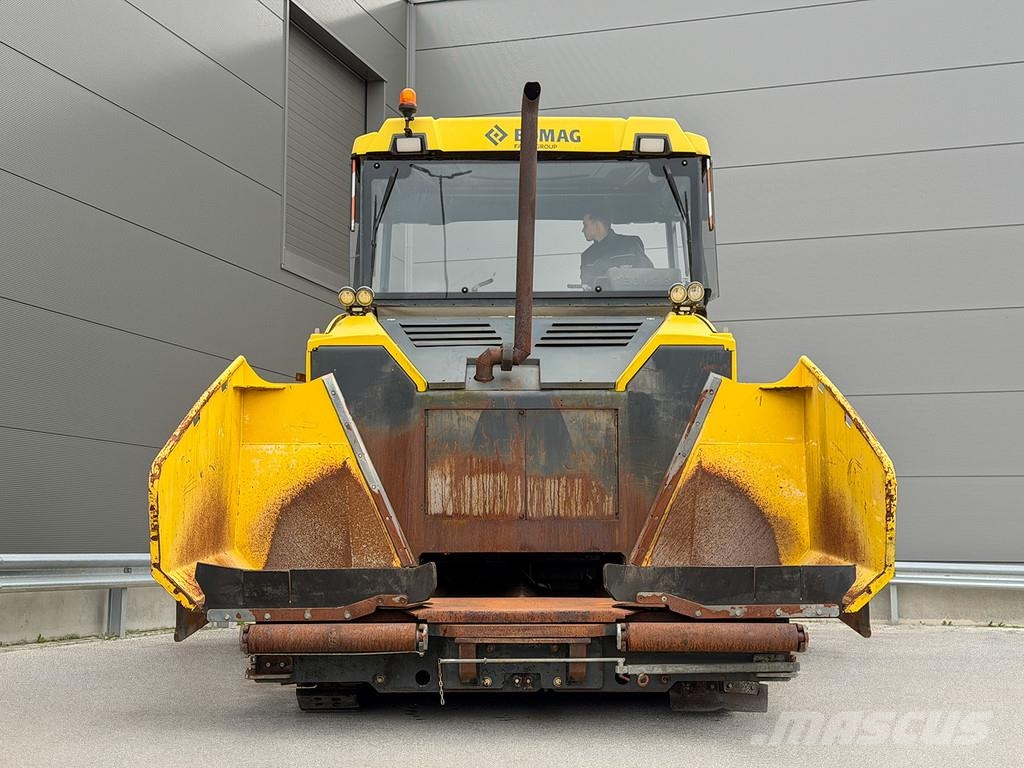 Bomag BF 700 C-2 Strassenfertiger
