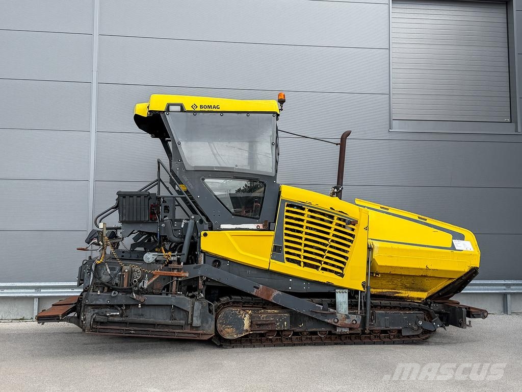 Bomag BF 700 C-2 Strassenfertiger