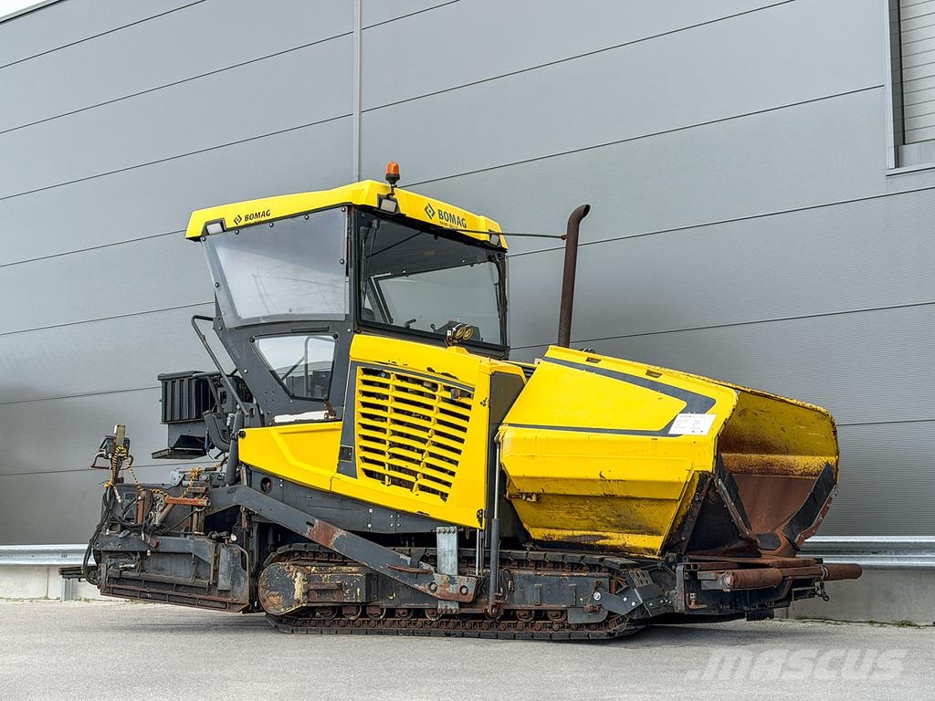 Bomag BF 700 C-2 Strassenfertiger