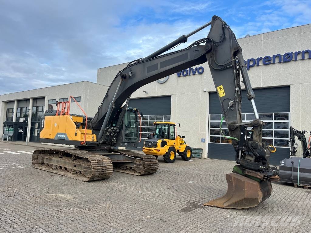 Volvo EC300EL Kāpurķēžu ekskavatori
