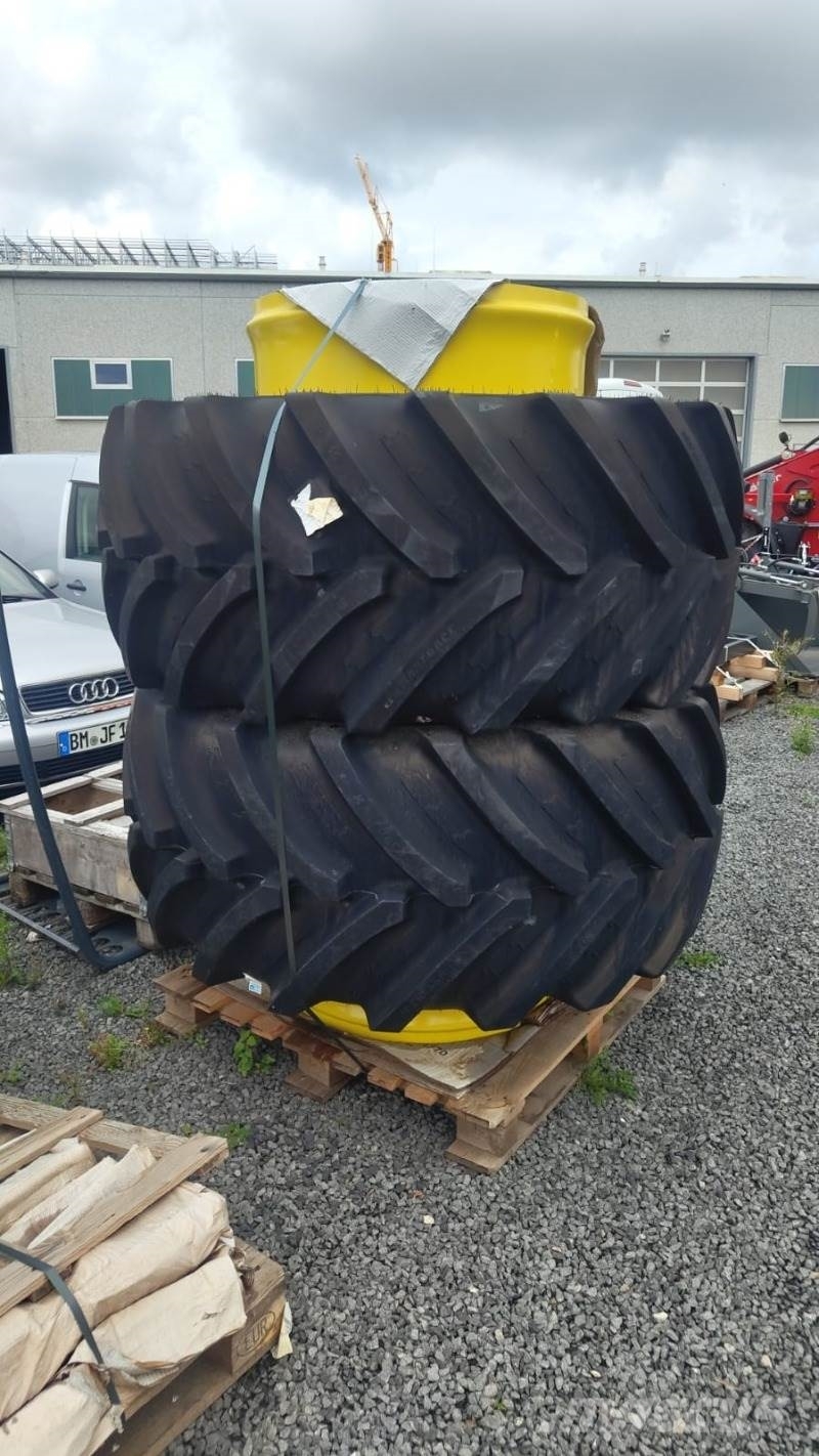 Bohnenkamp Zwilling BKT IF 710/55R34 mit Stocks Utilaje agricole - Altele
