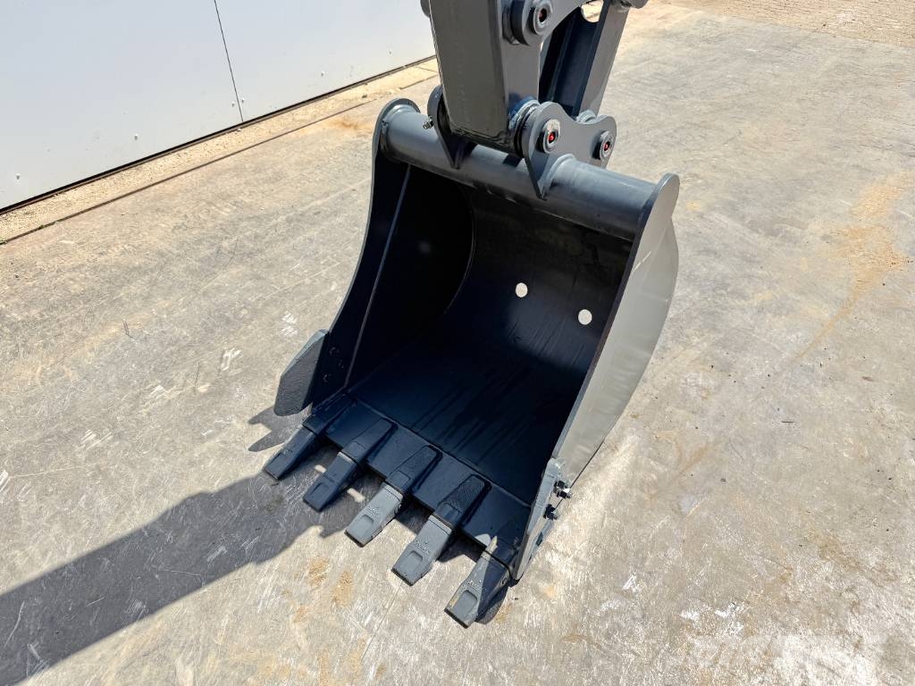 Hyundai HX60 G - BRAND NEW / Hammer Lines / Blade Miniexcavadoras