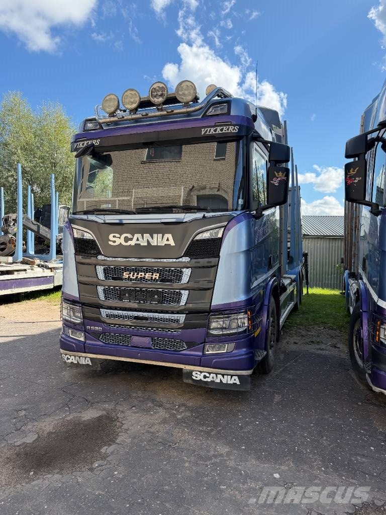 Scania R 520 Transporte de madera