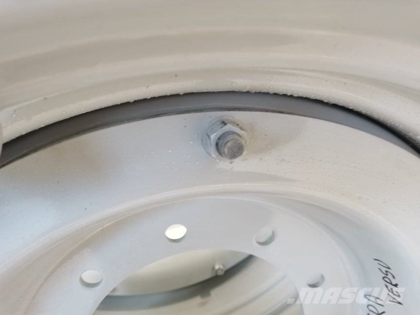 Valtra T R30X16 RIM Riepas, riteņi un diski