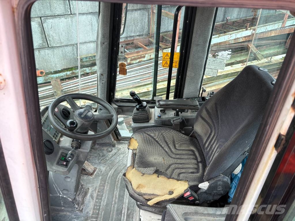 Liebherr 524 Φορτωτές με λάστιχα (Τροχοφόροι)