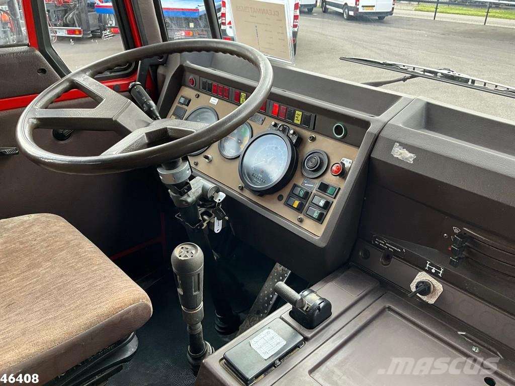 DAF ATI 1900 Manual Full steel suspension Just 153.643 工程吊钩车