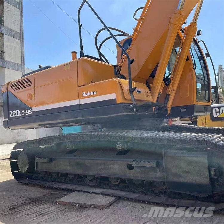 Hyundai R 220LC-9S 履带挖掘机