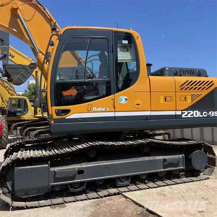 Hyundai R 220LC-9S 履带挖掘机