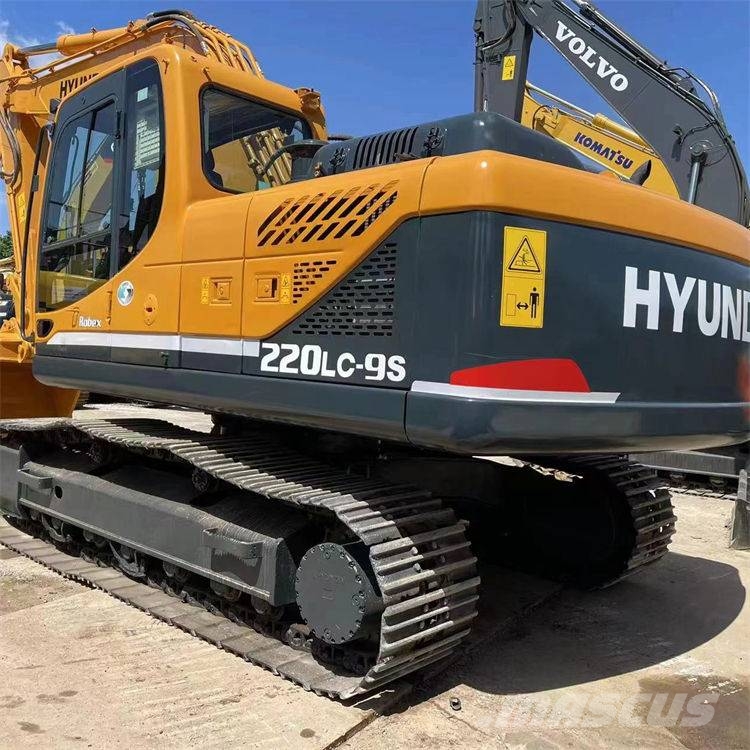Hyundai R 220LC-9S 履带挖掘机