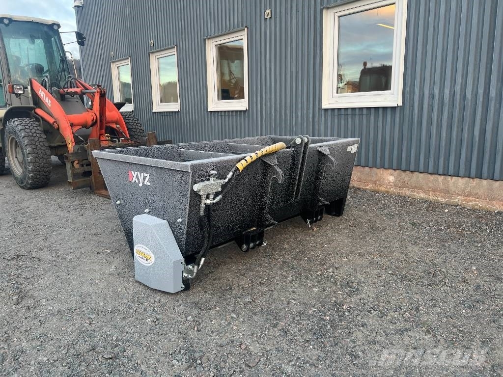 XYZ 2M Sandspridare SMS/3-Punkt Fäste Med Cylinder Lame