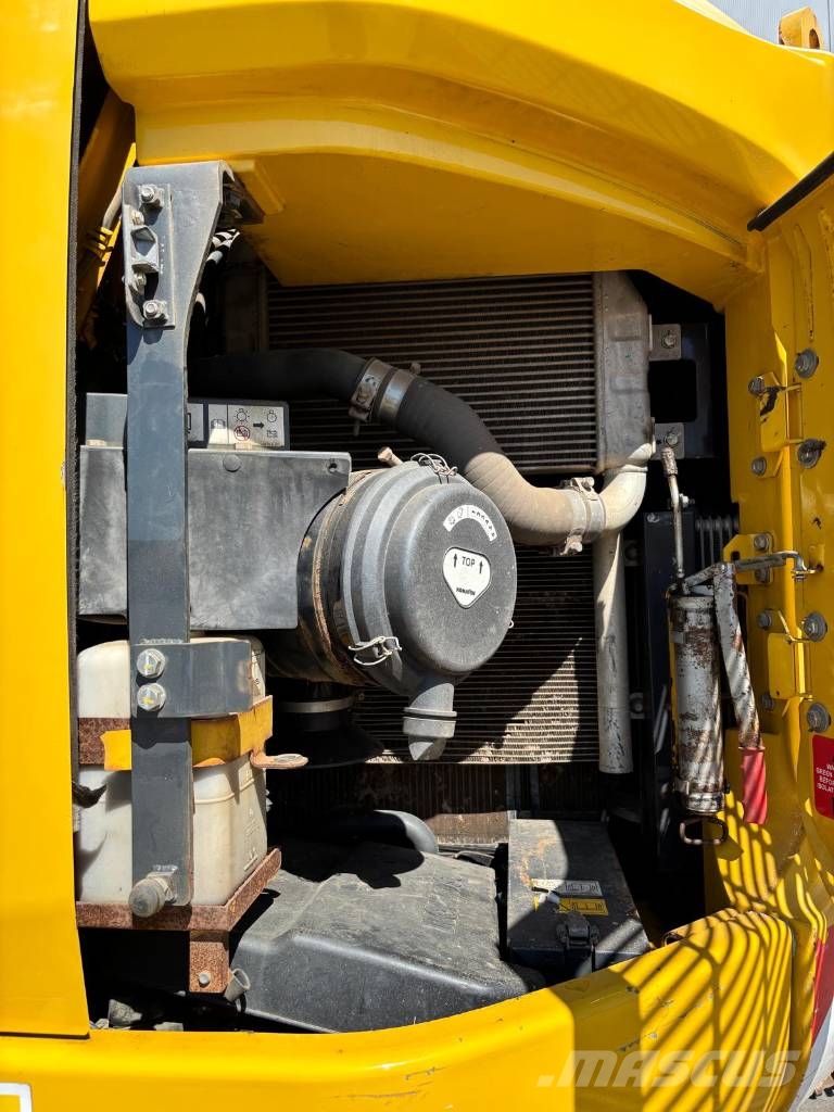 Komatsu PC 228 USLC-11 Εκσκαφείς με ερπύστριες
