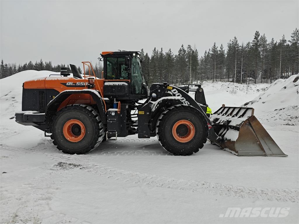 Doosan DL550-7 轮式装载机