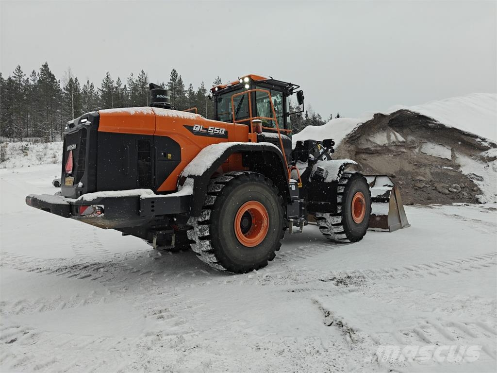 Doosan DL550-7 轮式装载机