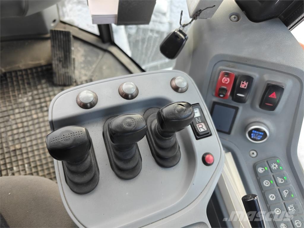 Doosan DL550-7 轮式装载机