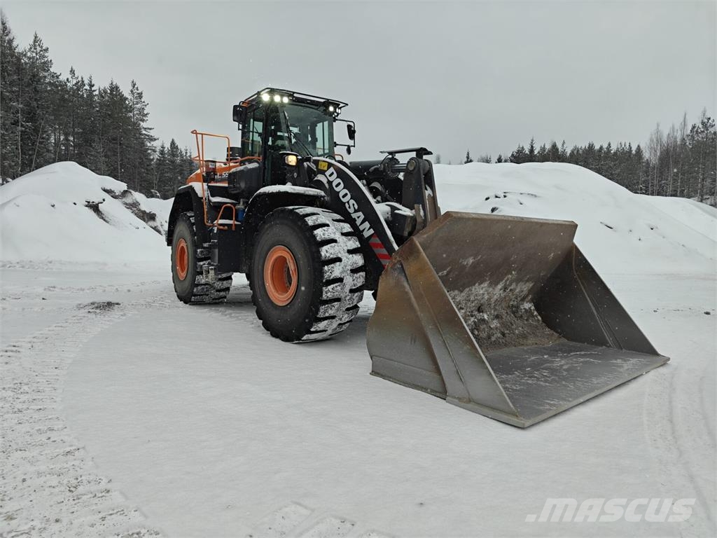 Doosan DL550-7 轮式装载机
