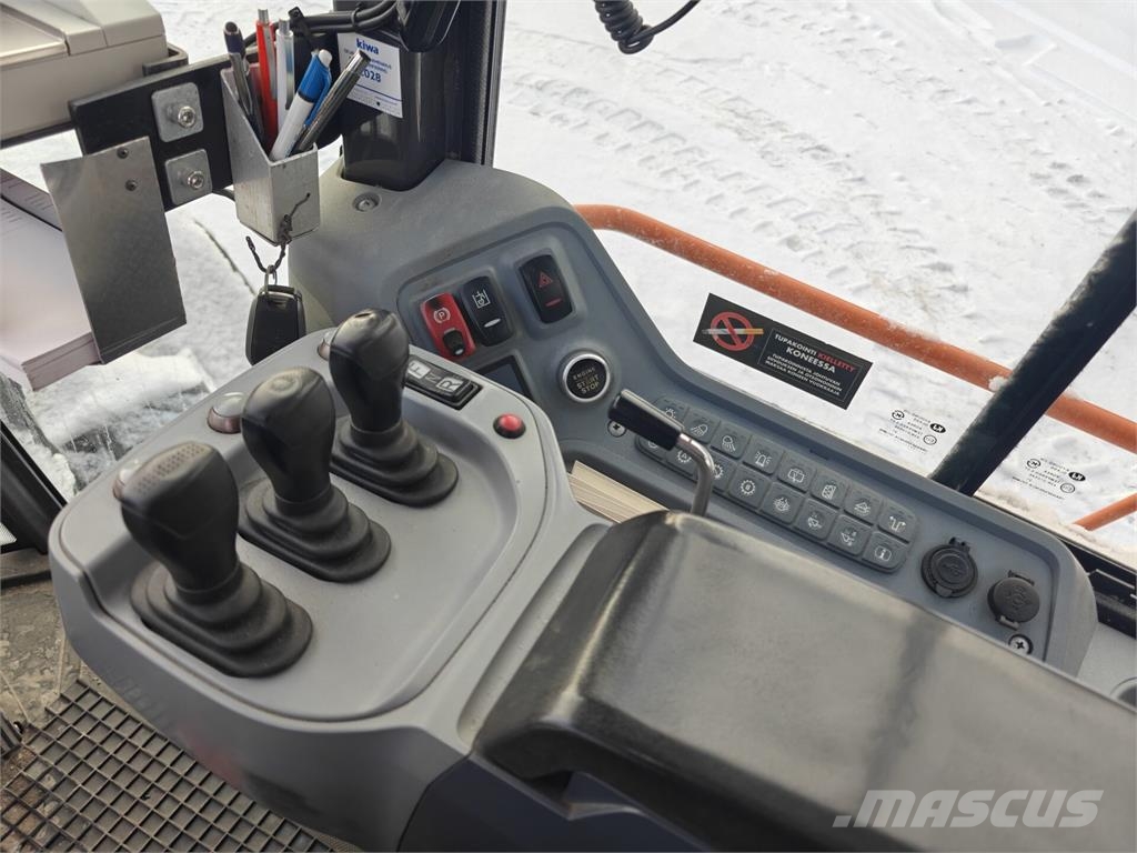 Doosan DL550-7 轮式装载机