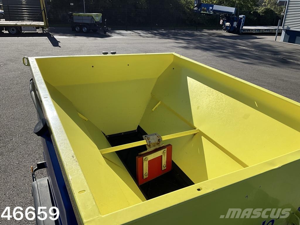 Esve 2-assige aanhangwagen met Nido 1,1 m³ zoustrooier その他トレーラー