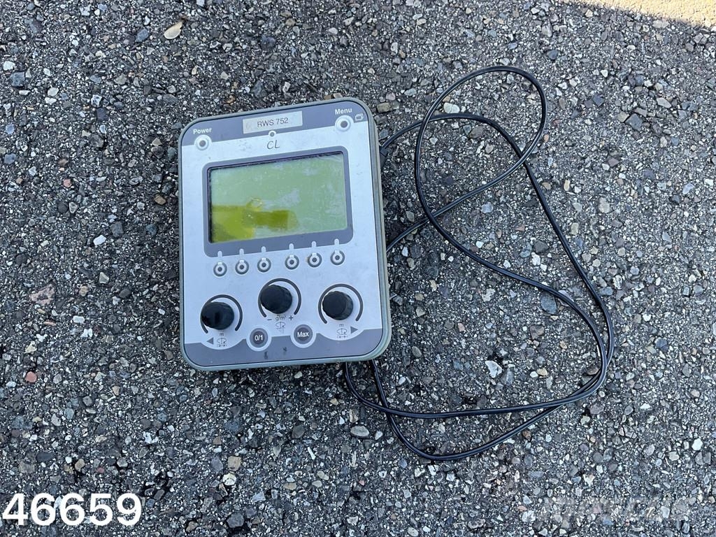 Esve 2-assige aanhangwagen met Nido 1,1 m³ zoustrooier その他トレーラー