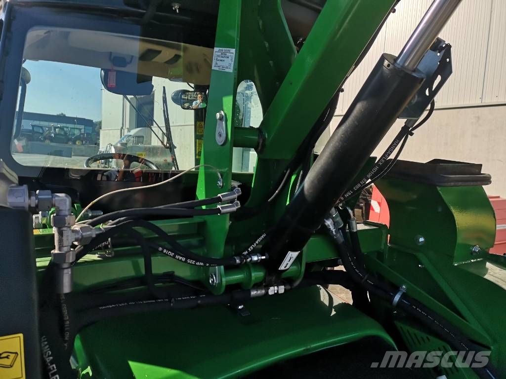 John Deere 1585 Päältäajettavat ruohonleikkurit