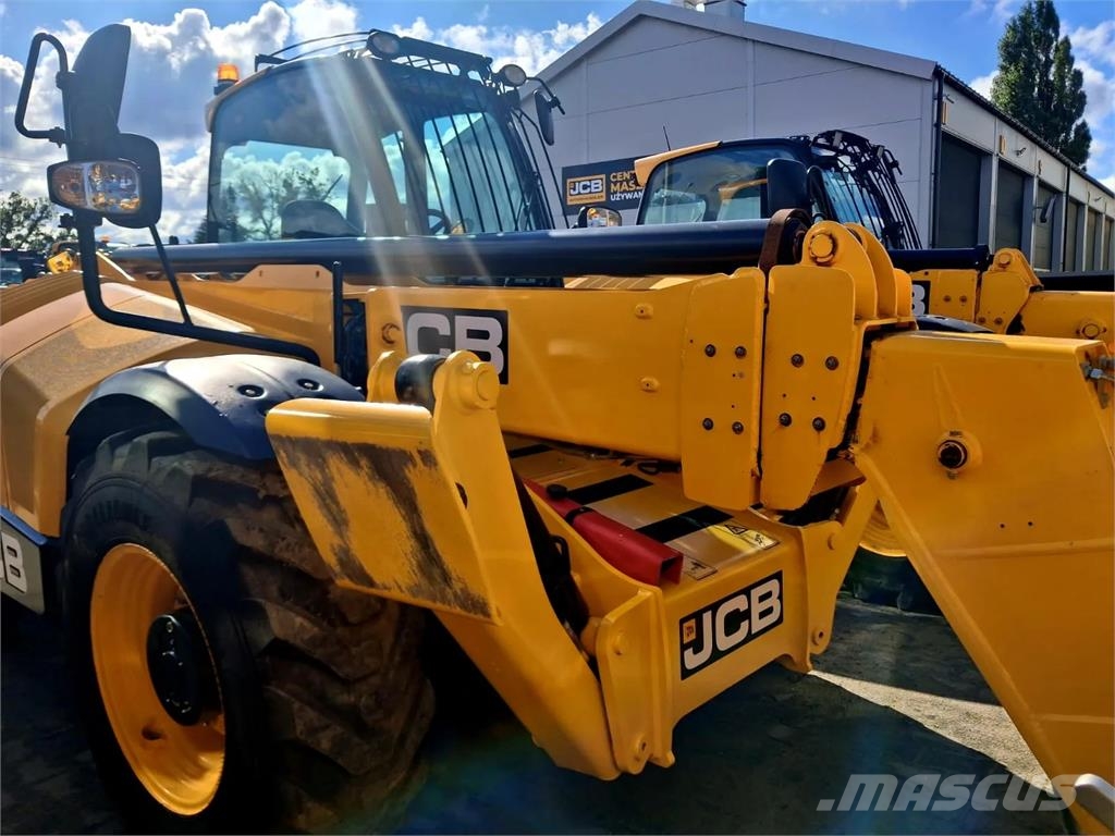 JCB 540-140 مناولات متداخلة