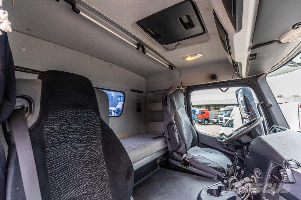 Mercedes-Benz AROCS 2145 - 4X4 Traktorske jedinice